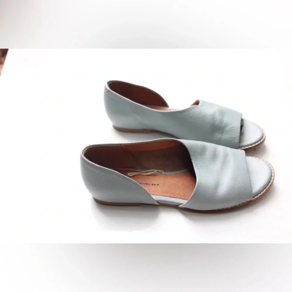 Anthropologie souvenir flats